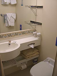 royal carrebean cruiseline bathroom